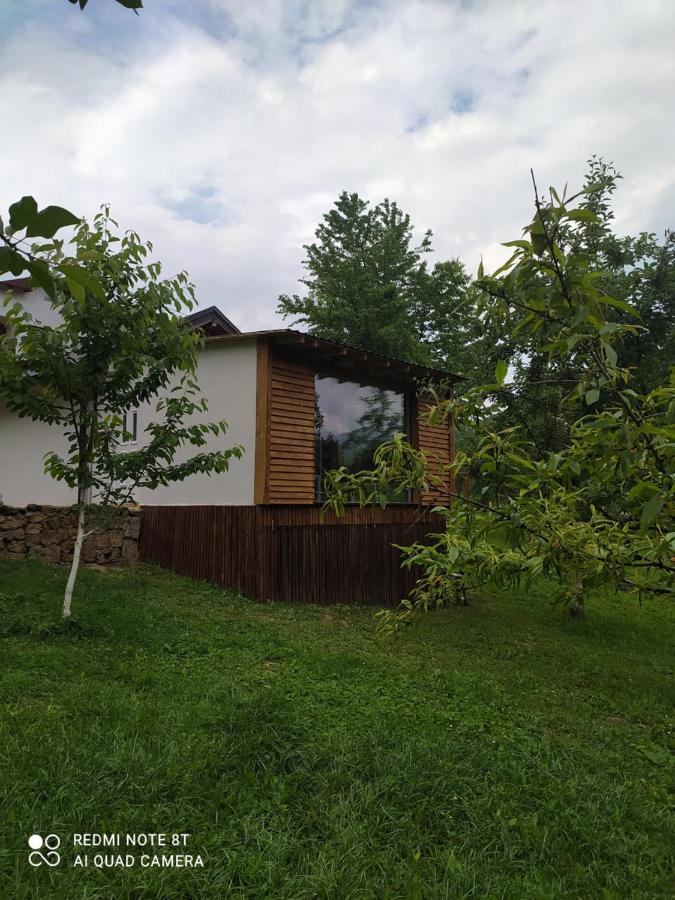 Lenilenii Bungalows Jajce Luaran gambar