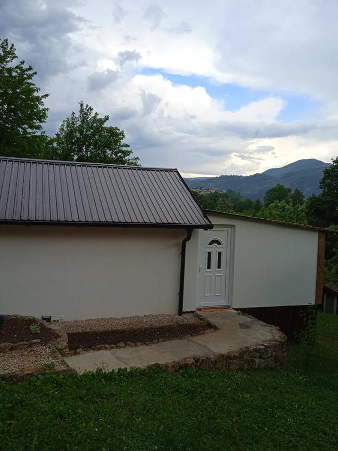 Lenilenii Bungalows Jajce Luaran gambar